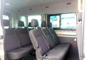 9 fős Ford Transit Kombi kisbusz
