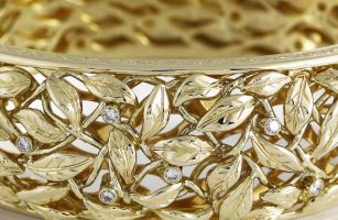 Milyen arany fémjelek vannak forgalomban Magyarországon? Milyen tulajdonságai vannak egymáshoz képest a különböző színű és finomságú arany ötvözeteknek? Arany ékszer útmutató